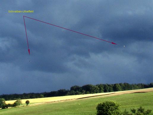 2012-07-crd-Schwalben-Ufoeffekt