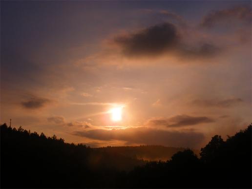 2012-07-ej-Sonnenuntergang mit Nebelaufzug - Odenwald