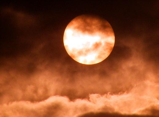 2012-07-ejd-Sonnenuntergang mit Nebelaufzug - Odenwald