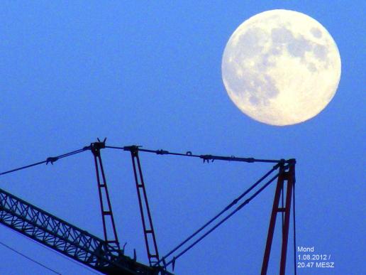 2012-08-ab-Vollmond u00fcber Mannheim