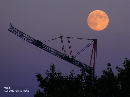 2012-08-ad-Vollmond u00fcber Mannheim