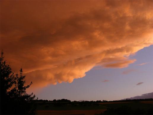 2012-08-bnc-Gewitter-Wolken