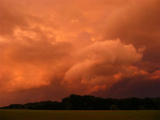 2012-08-bncc-Gewitter-Wolken