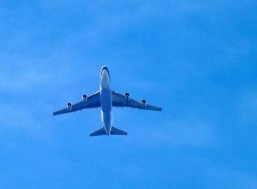 2013-03-bcb-B-747-u00dcberflieger