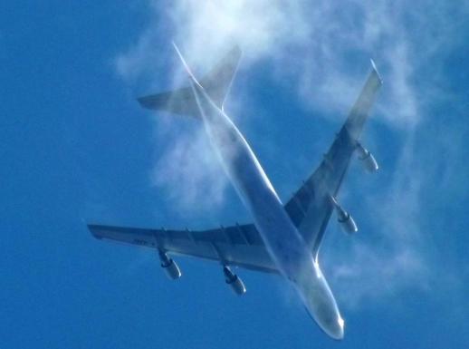 2013-03-bcbd-B-747-u00dcberflieger