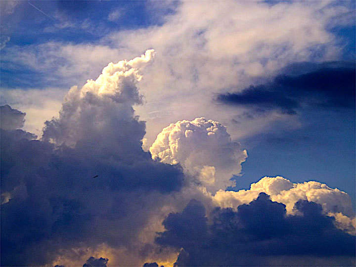 2013-06-cac-gewitterwolken-1