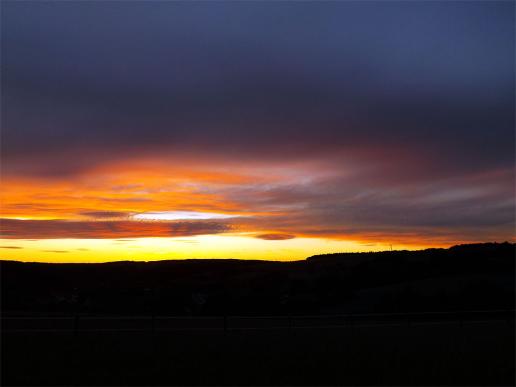 2013-06-dhlq-Sonnenuntergang - Odenwald