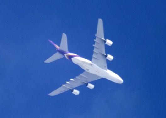 2014-03-caza-A-380-Thai-u00dcberflieger