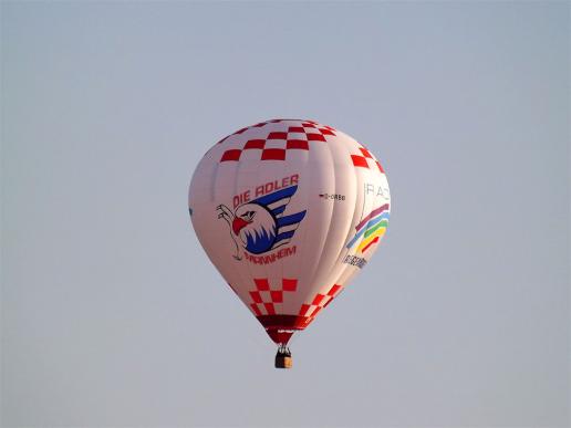 2015-04-eeb-Adler-Meister-Ballon