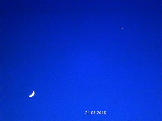 2015-05-dzaa-Mond+Venus