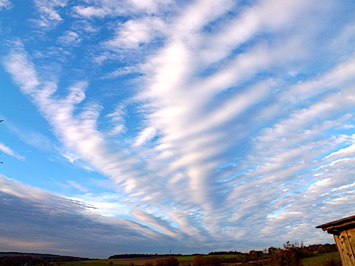 2015-11-ada-wolken-1