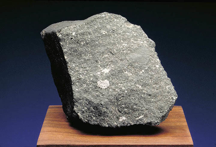 20151014-allende-meteorite-760