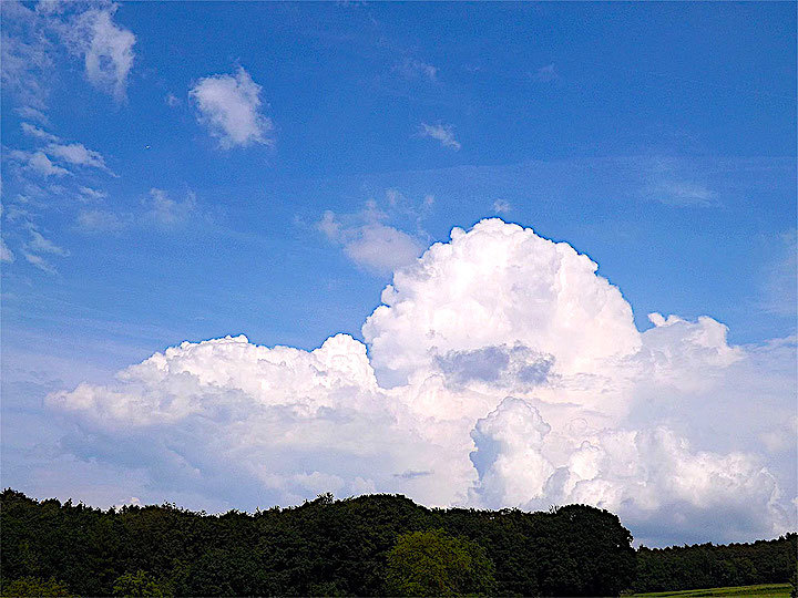 2016-06-bb-wolken-1