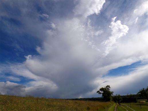 2016-06-dbn-Wolken