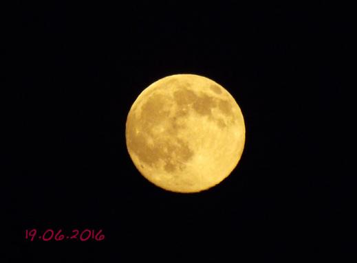 2016-06-eea-Vollmond