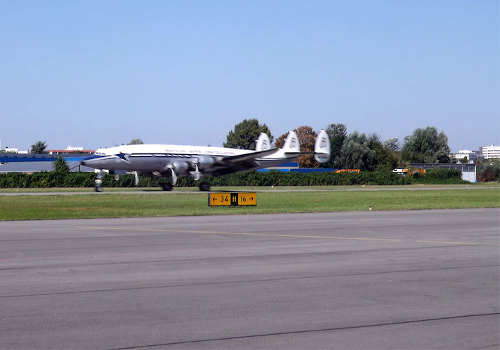 2016-08-fdha-lockheed-l-104