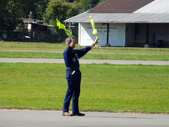 2016-08-fdhj-lockheed-l-104