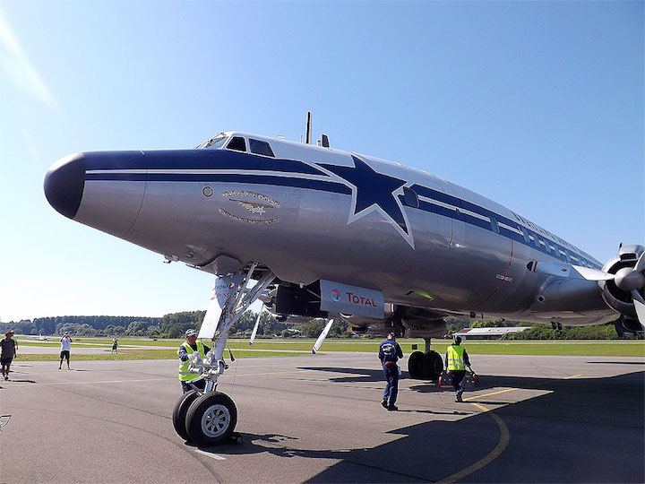 2016-08-fdj-lockheed-l-1049