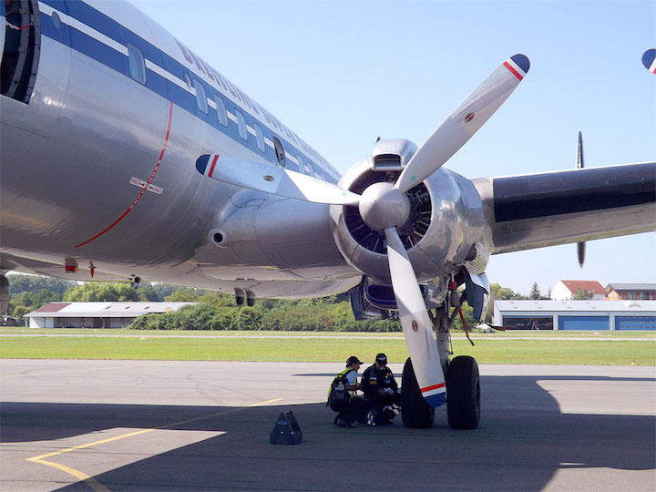 2016-08-fdkg-lockheed-l-104