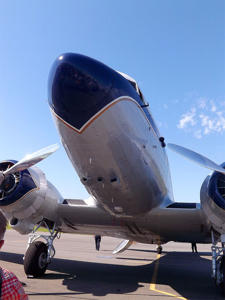 2016-08-fle-douglas-dc-3