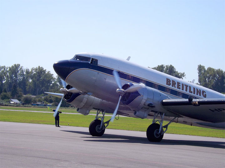 2016-08-flkt-douglas-dc-3