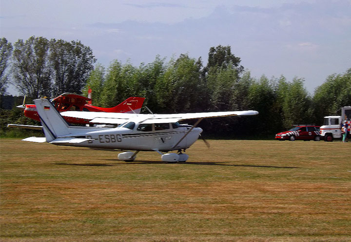 2016-08-hcf-cessna