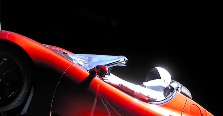 2018spacex-starman-ay