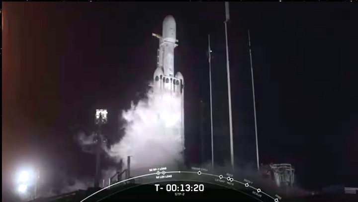 2019-06-spacex-falconheavy2-g