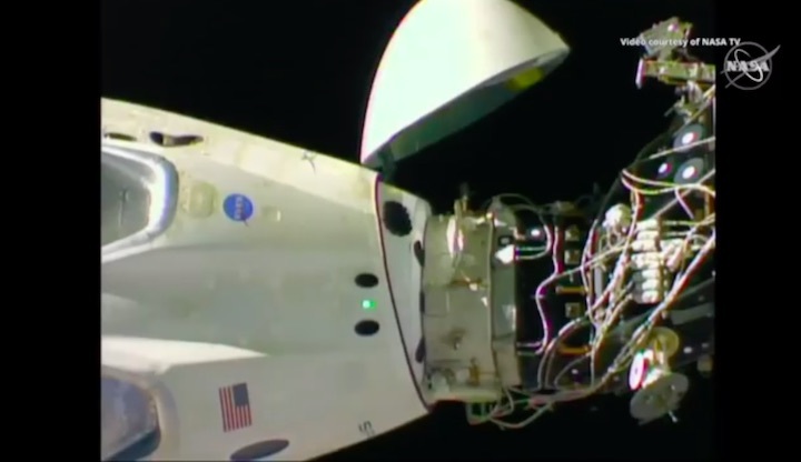 2019-dragon-crew-abdocking-ab