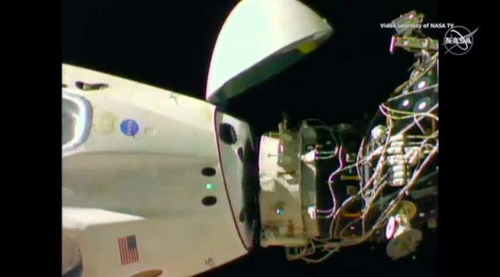 2019-dragon-crew-abdocking-ac