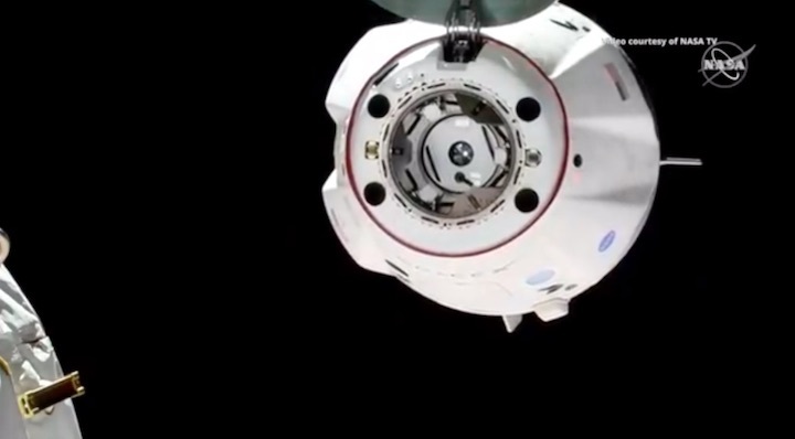 2019-dragon-crew-abdocking-ag