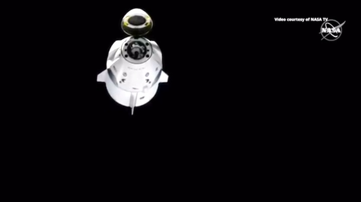 2019-dragon-crew-abdocking-aq