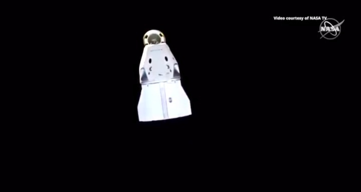 2019-dragon-crew-abdocking-av