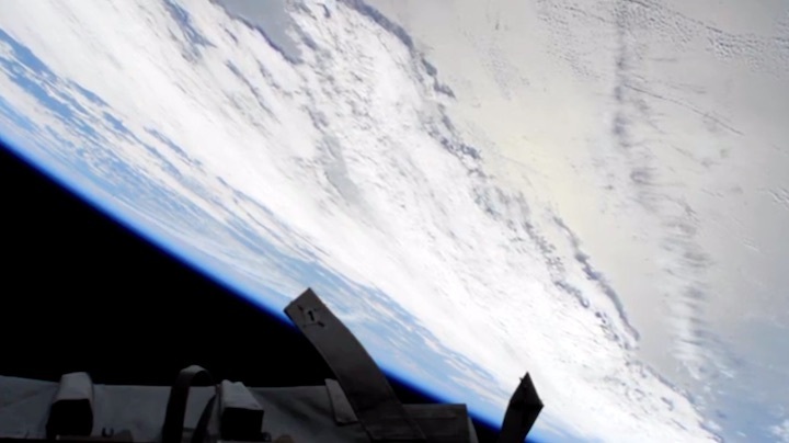 2019-spacex-dm1-iss-arrival-gb
