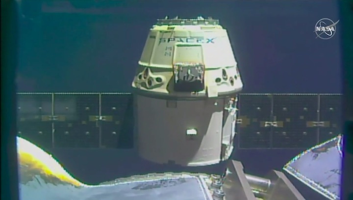 2020-01-7-spacex-dragon-iss-aq