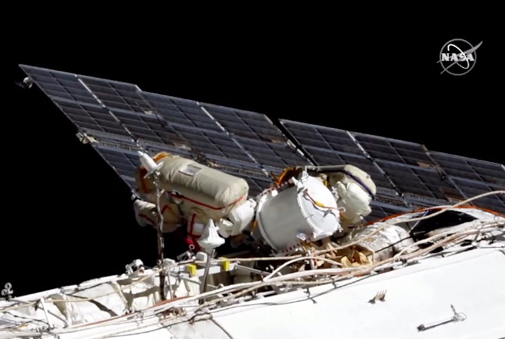 2020-11-russian-spacewalk-47-azs