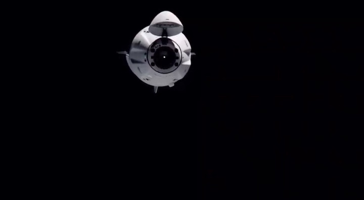 2021-04-24-crew2-iss-docking-ah