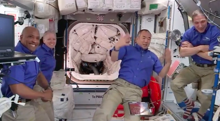 2021-04-24-crew2-iss-hatch-ap