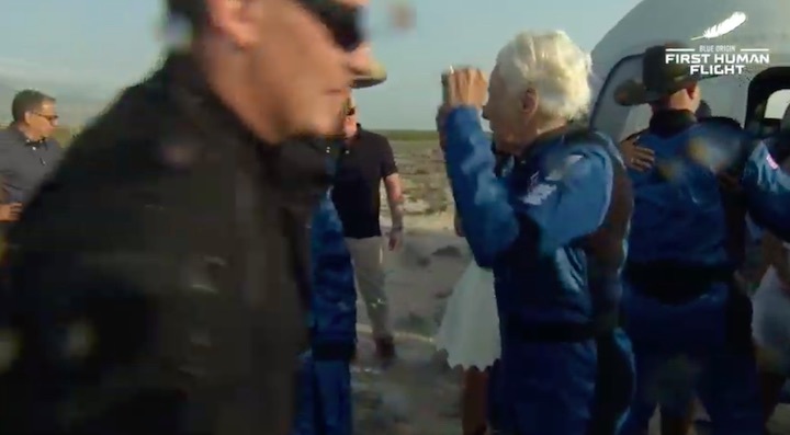 2021-07-20-blueorigin-humanflight-dzd