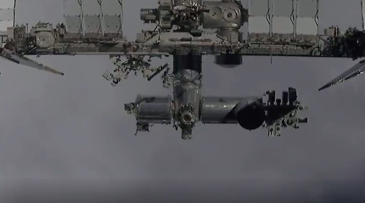 2021-11-8-crew2-abdocking-akf