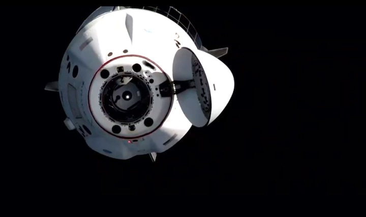 2021-11-8-crew2-abdocking-ap