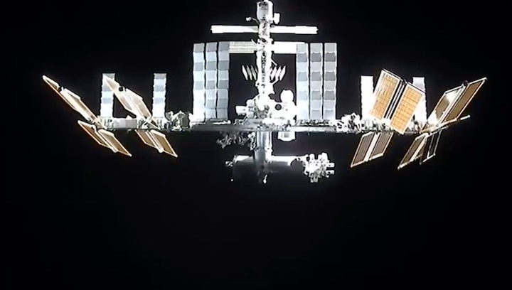 2021-11-8-crew2-abdocking-as