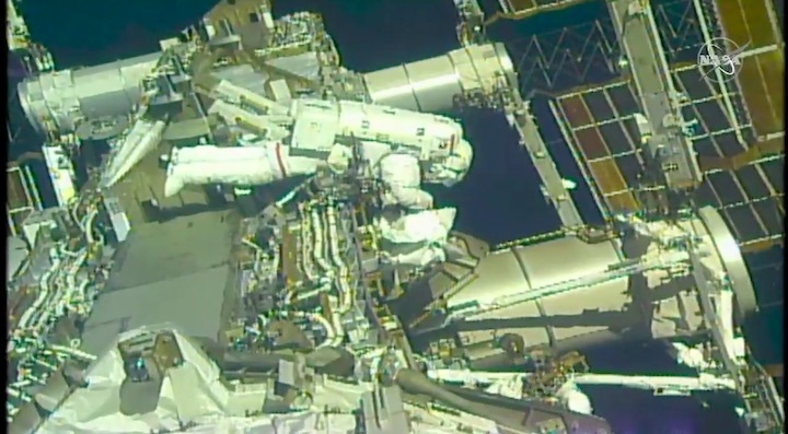 2022-03-15-iss-nasa-eva-ao