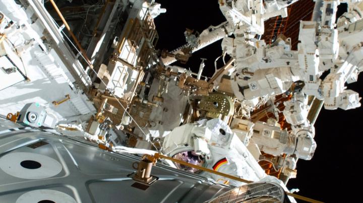 2022-03-maurer-iss-aa