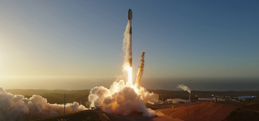 20251027-starlink-11-21-liftoff