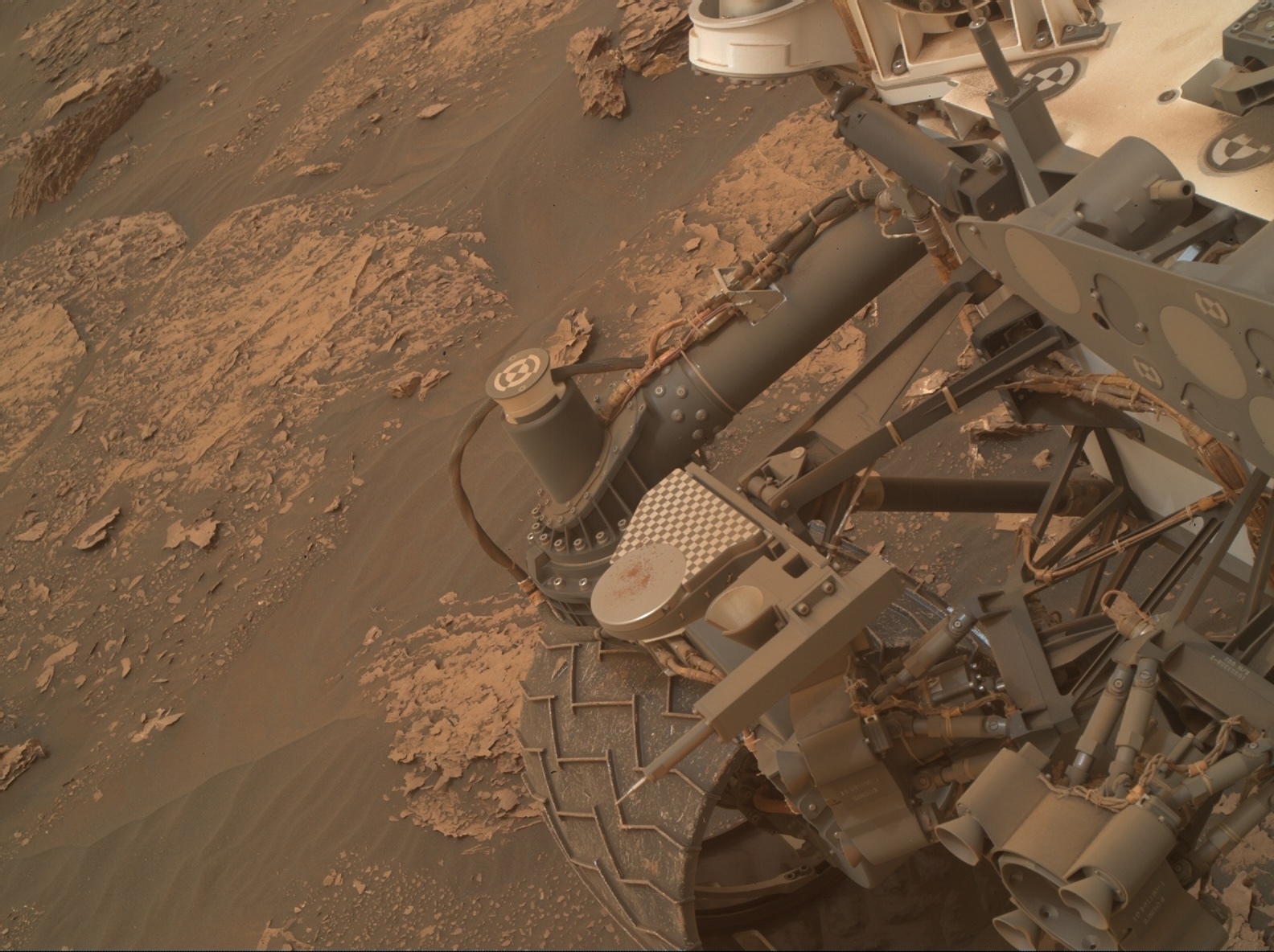 2082mh0003900010802141c00-dxxx