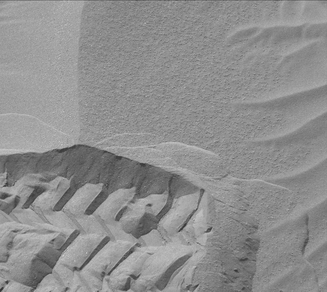 2408ml0127720040901681c00-dxxx