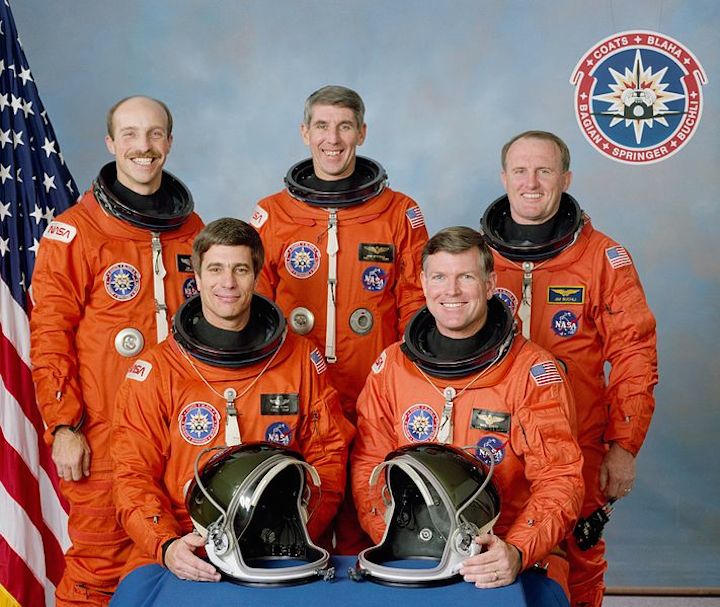 711px-sts-29-crew