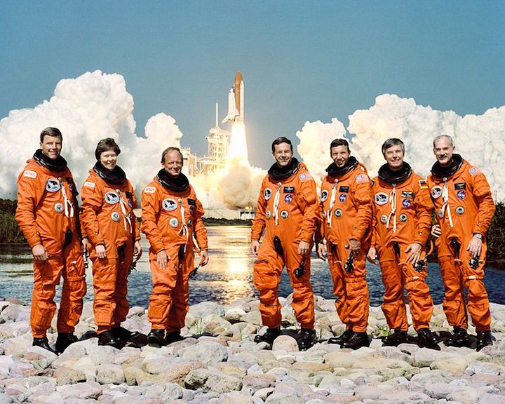 749px-sts-42-crew