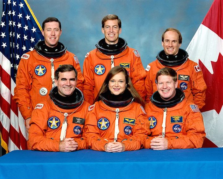 750px-sts-52-crew